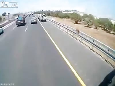 Rubbernecking driver causes accident
