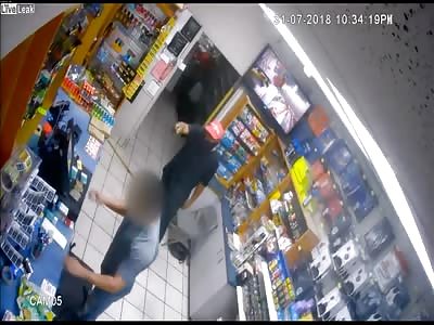 Violent armed robbery at Chevron gas station Alabama