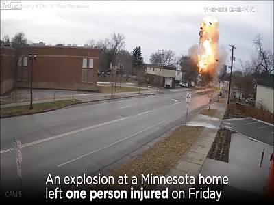 House explodes in St. Paul, Minnesota