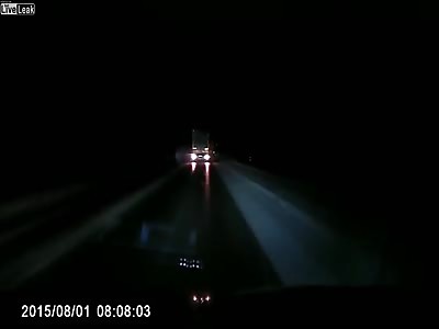 Driver dies after a truck attempts to overtake