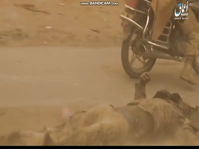 New Isis vÃ­deo soldiers brutally killed