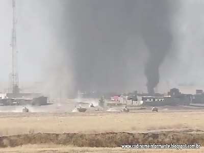 Crazy footage of ISIS suicide car bomb hits Iraqi tank near Mosul