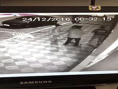  gunfire between police and robbers