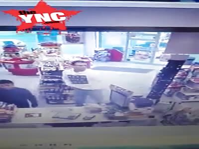 undercover cop kills gangster with a 357 Magnum caliber pistol ln a store
