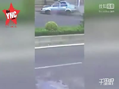 Taxi driver runs over lady until death peasants who seen it try's to take revenge  