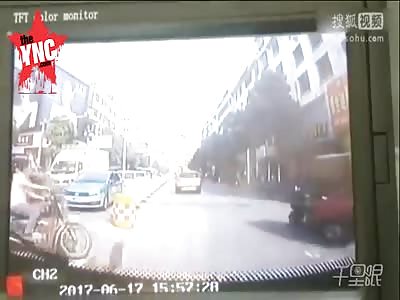 Chinese fraudster said the bus knocked him down but video says different 