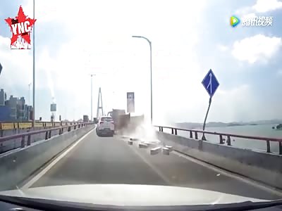 in Guangdong  bad driving nearly crushed man