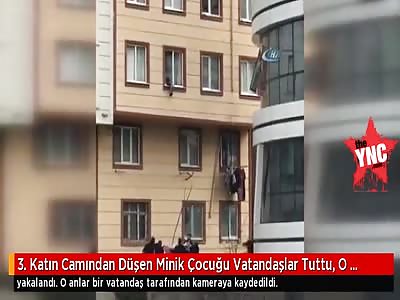 3 year old boy from turkey falls out of a building  in Istanbul 
