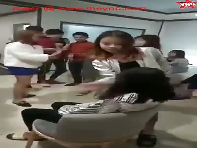 Han school bullies slap a girl for enjoyment 