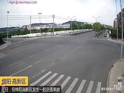 person ejected from their vehicle in Mianyang