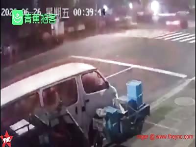 drunk driver  BMW driver kills a man in Jiangsu.