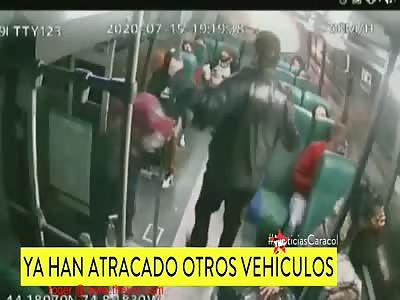 bus robbery in Colombia