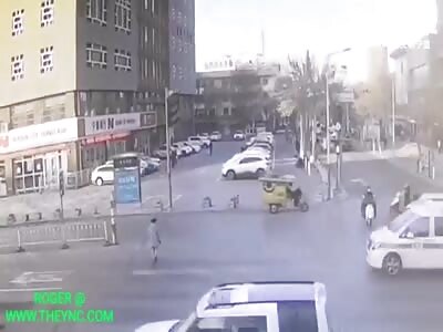 Man hit by a truck in Yinchuan City 