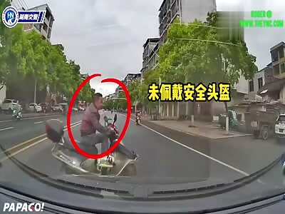 Xiong on his motorcycle collided into a car in Linwu