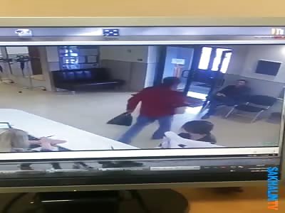 Man Attacks Another with Meat Cleaver, Gives Zero Fucks About Witnesses