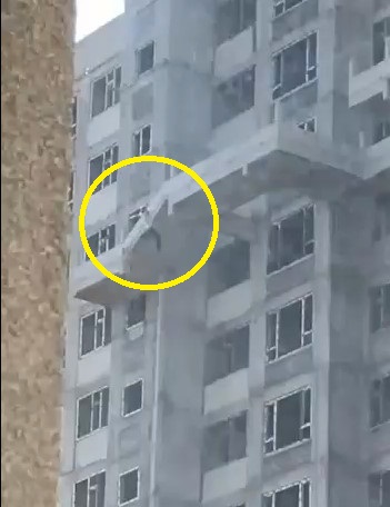 Live Suicide in China