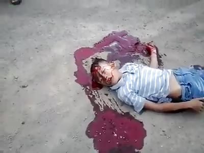 Horrible Children dead and agonizing  after motorcycle crash 