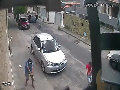 Man riding his bycicle gunned down in the street 
