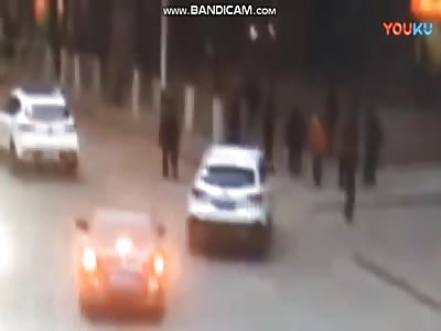Chinese Driver Swerves Into Pedestrians Killing One