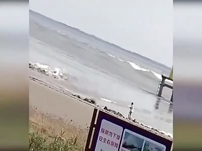 Man Drowns at the Beach