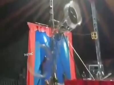 Circus Acrobat Falls On Stage Breaking Leg In Colombia