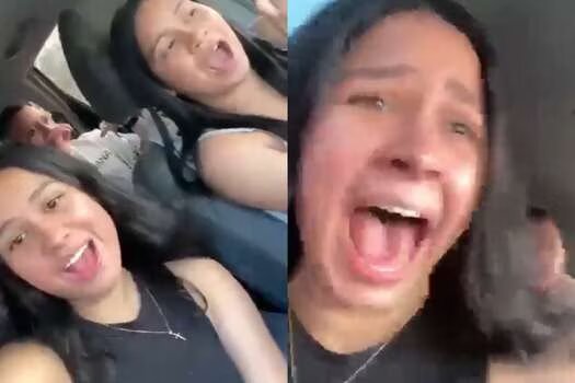 Girls Sing And Driving On Livestream Get Into The Crash
