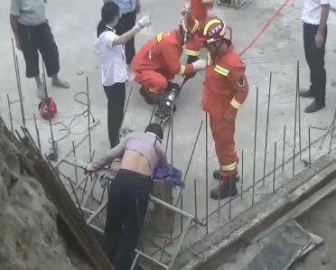 Chinese Worker Impaled by Steel Bars