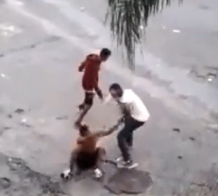 Dude Involved in Fight is Brutally Stabbed to Death