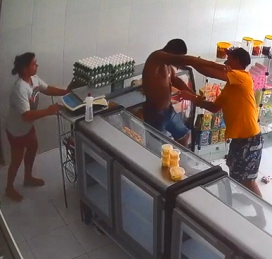 Vicious Knife Attack Inside Bakery 