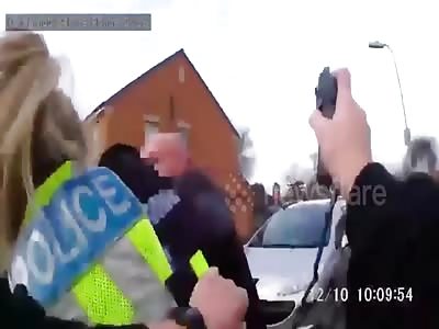 Two female police officers attacked by thug