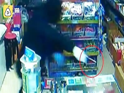 Man in his sixties fights off armed robber with his bare hands