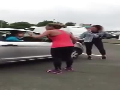 Gym Girls Street fight