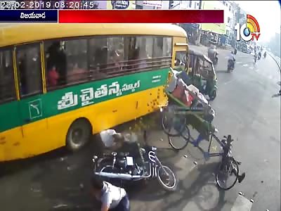 Visuals Of Sri Chaitanya School Bus Brake Fail, 3 Persons Injured 