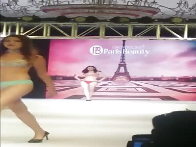 Indian lingerie models rampwalk