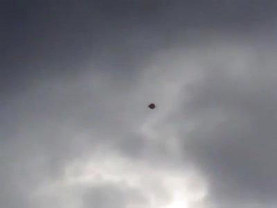 Gliding upside down pyramid UFO