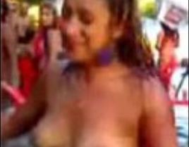 Girl gets Fingered at Public Pool Party 