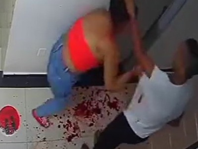 Woman Stabbed over 20 Times by Ex and Bleeds Out.