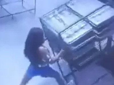 Cute Asian Girl Crushed in Bizarre Kitchen Accident.
