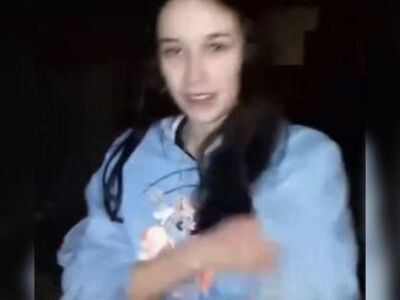 Teen Girls  a Crazy Grave Robber