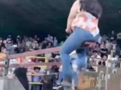 Chubby Girl vs. Bull...