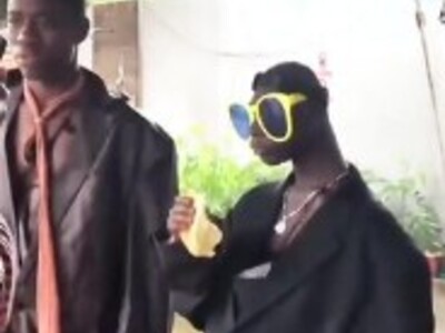 Whoa!!! What thaaaaa