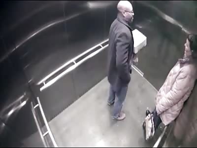 Cincinnati Police Officer Accidentally Shoots Himself in the Elevator while Showing Off his Sidearm 