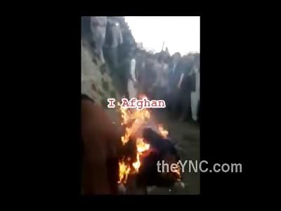 Fuller Better Quality Video of Lady Beaten & Burned for Lighting a Koran on Fire (Beating, Burning & Aftermath)
