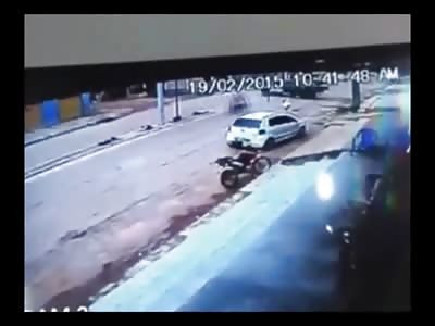 Motorcyclist is Nearly Decapitated Fleeing from the Police 