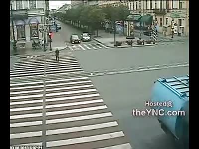 Death from a Flying Motorcycle....Man Killed in Bizarre Traffic Accident (Watch Slow Motion)