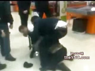 Crazy Russian Families Fight Like Maniacs in a Supermarket While Security Just Looks on