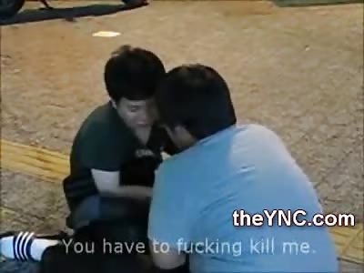 A Very Bizarre Gay Lovers Bitch Slapping on the Street (Watch Full Video) 