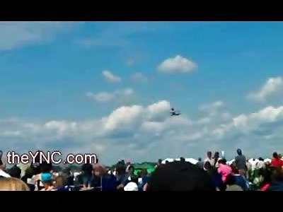 Acrobat falls to his Death from Airplane during Air Show
