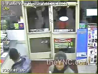 Flash Mob of 50 Black Teens Rob and Ransack 7 Eleven Store in Silver Springs 