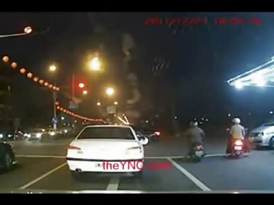 Red Light Running Biker Blasted and a Great Typical Asian Reaction